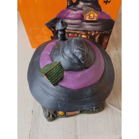 Dept 56 4025341 Hilda's Witch Haunt Halloween witch Hollow Village accessory cat - Picture 9 of 10